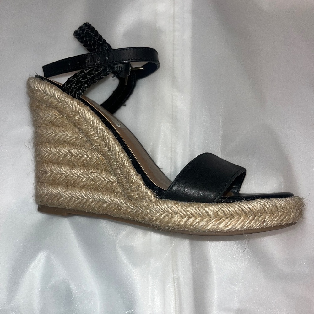 Crown Vintage Leather Wedges
